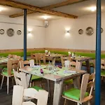 Zur Bretzel Hotel
