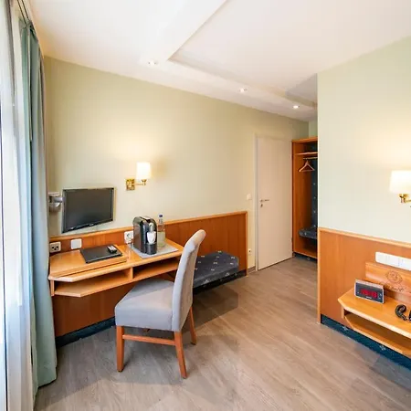 Zur Bretzel 3* Babenhausen (Hessen)